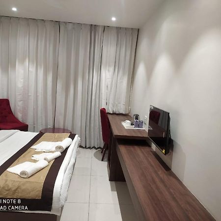Rajlaxmi Hotel - Free Airport Pickup And Drop Dźajpur Zewnętrze zdjęcie