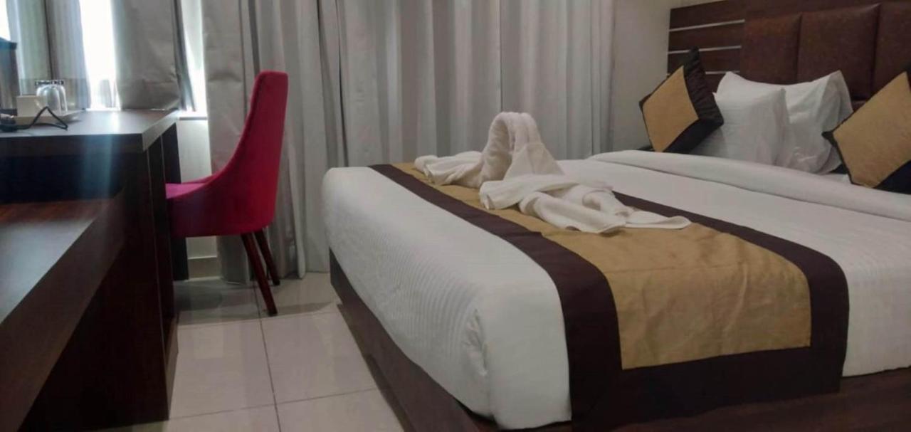 Rajlaxmi Hotel - Free Airport Pickup And Drop Dźajpur Zewnętrze zdjęcie